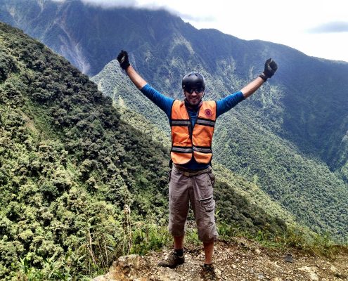 Cycling world's most dangerous road in Bolivia - Adventure Bagging