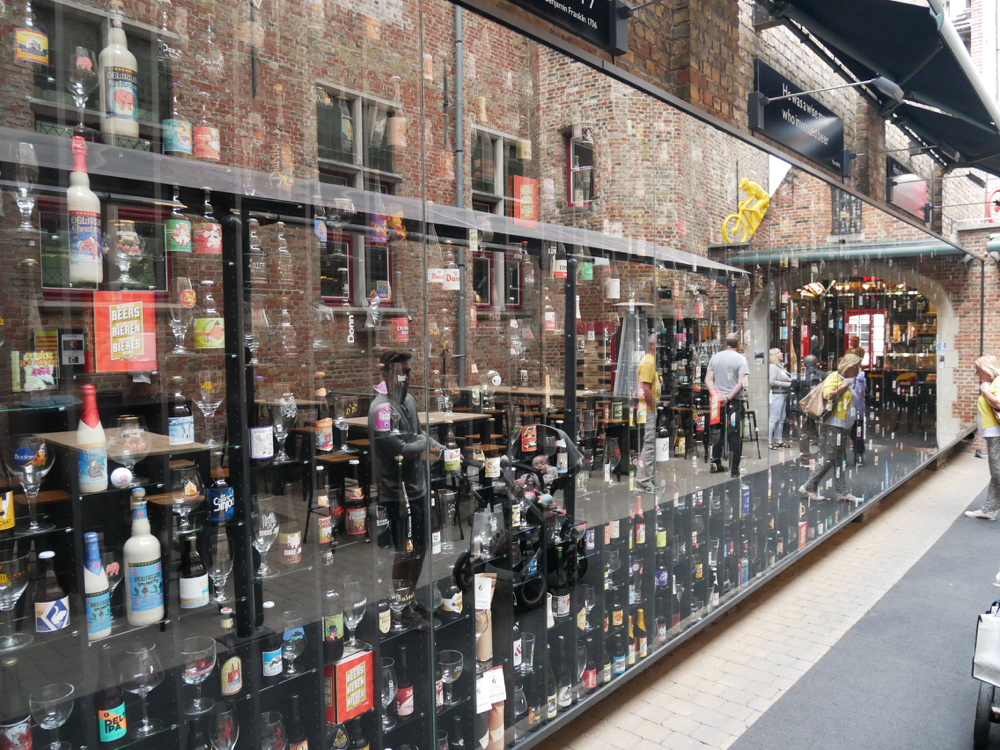 The beer wall at 2be - Bruges