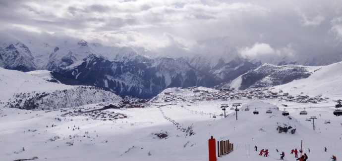 Red run below Marmottes lift - Alpe d'Huez