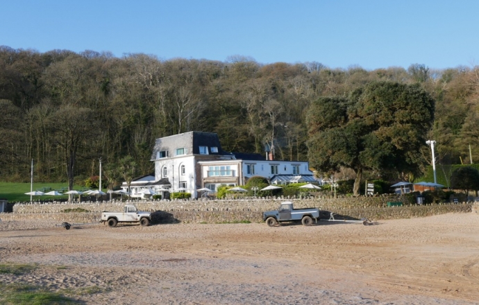 Beach view - Oxwich Bay hotel