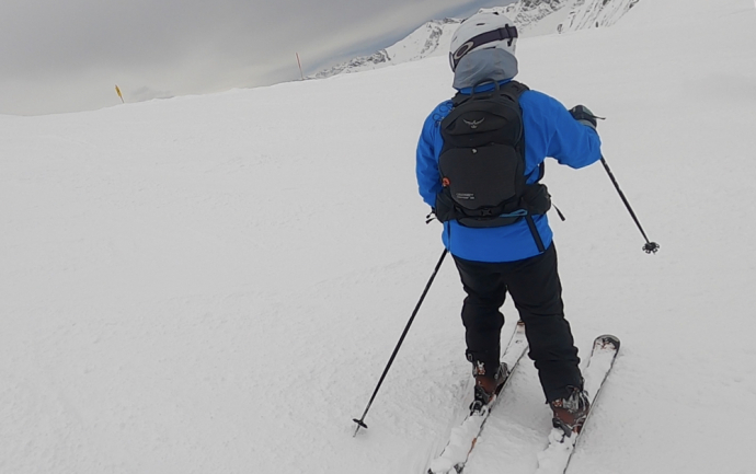 Osprey Kamber 22 Backpack Review - On the Ski Slopes