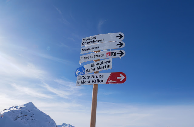 A piste map sign of one of the runs near Meribel Mottaret