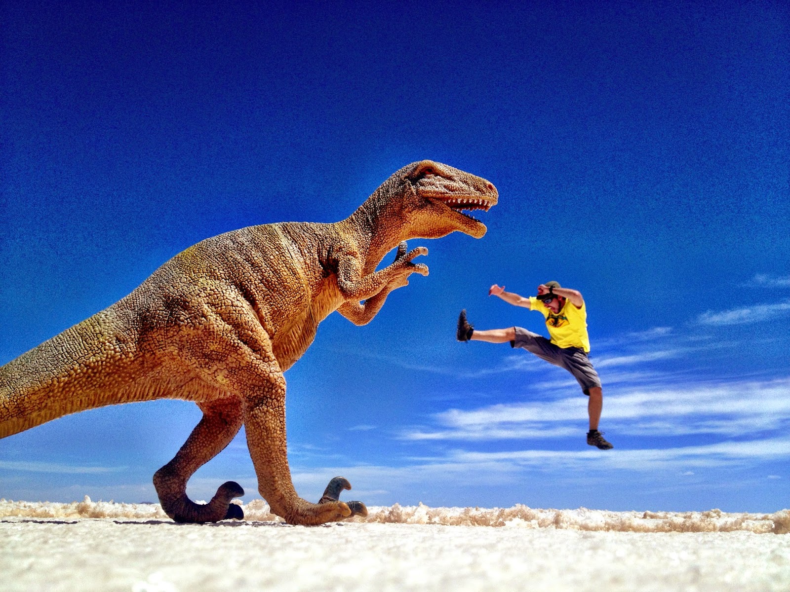 Simon Heyes - kicking dinosaur ass in the Salar de Uyuni